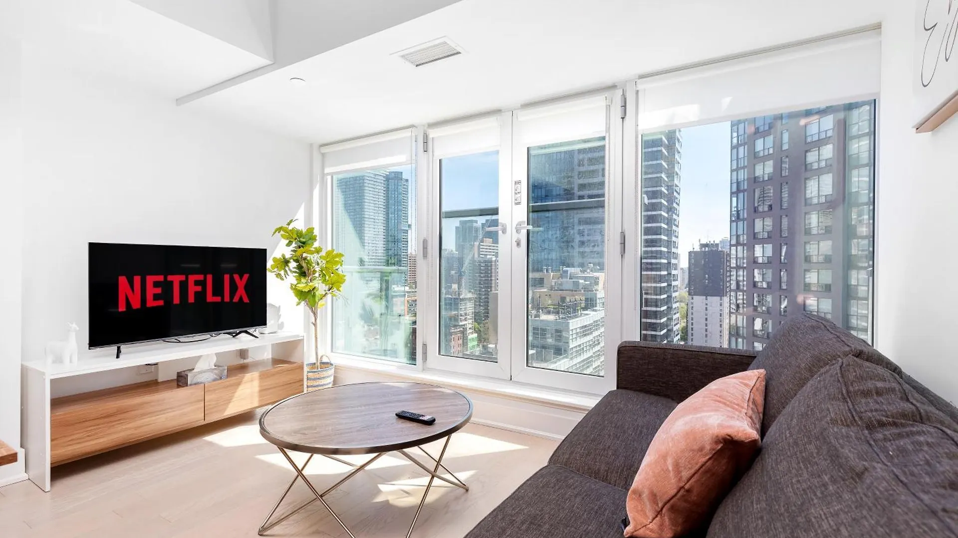 1Bd & Sofa Bed Next To Uoft! Apartment Toronto Canada
