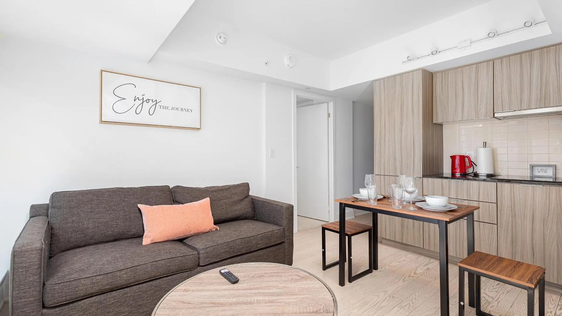 1Bd & Sofa Bed Next To Uoft! Apartment Toronto