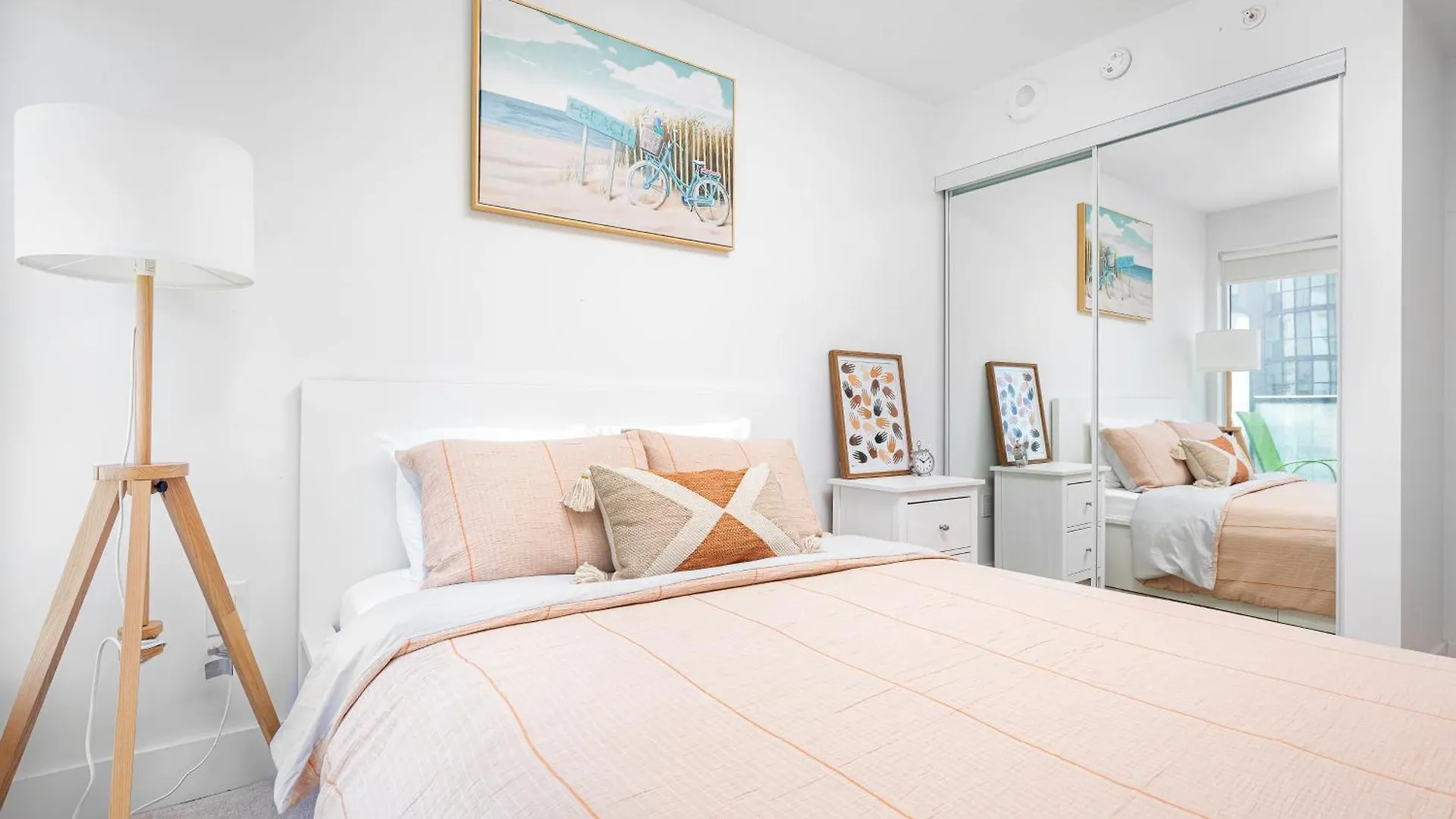 Appartamento 1Bd & Sofa Bed Next To Uoft! Toronto 0*,  Canada