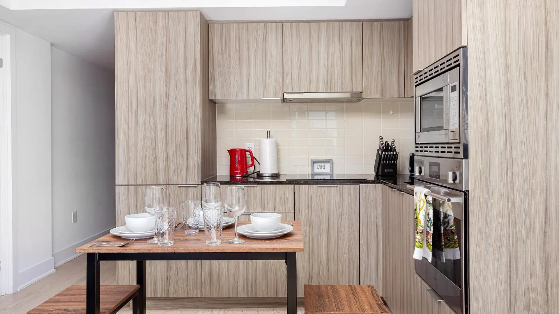 Appartamento 1Bd & Sofa Bed Next To Uoft! Toronto Canada